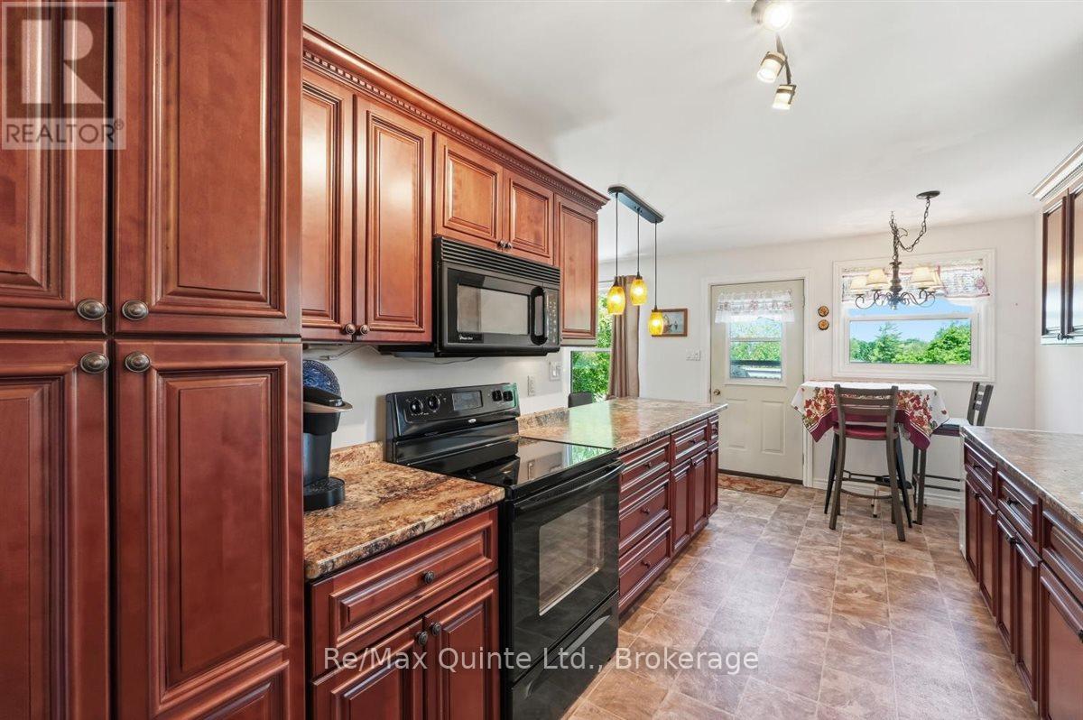 54 CENTENNIAL LANE - 5