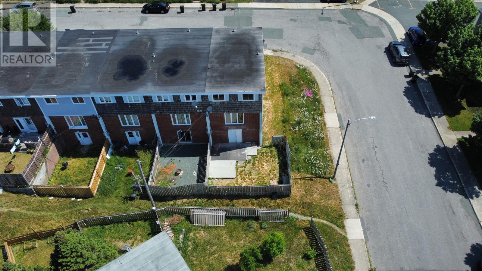 85 Cumberland Crescent thumbnail 2