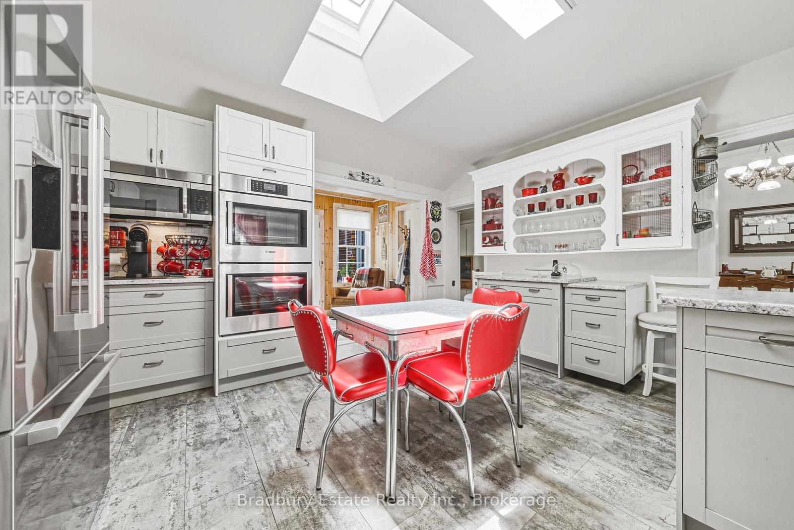 670 MOUNT PLEASANT ROAD - 15