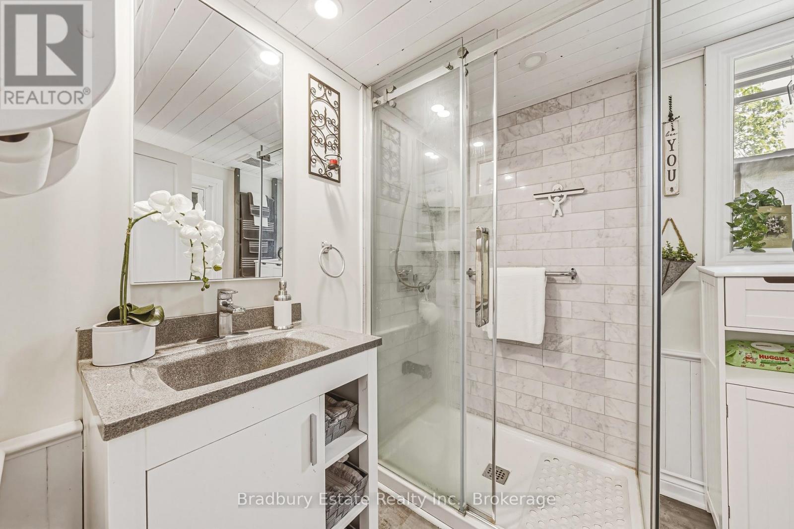 670 MOUNT PLEASANT ROAD - 19