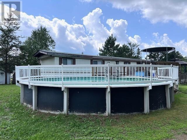 320 Clouthier Road - 12