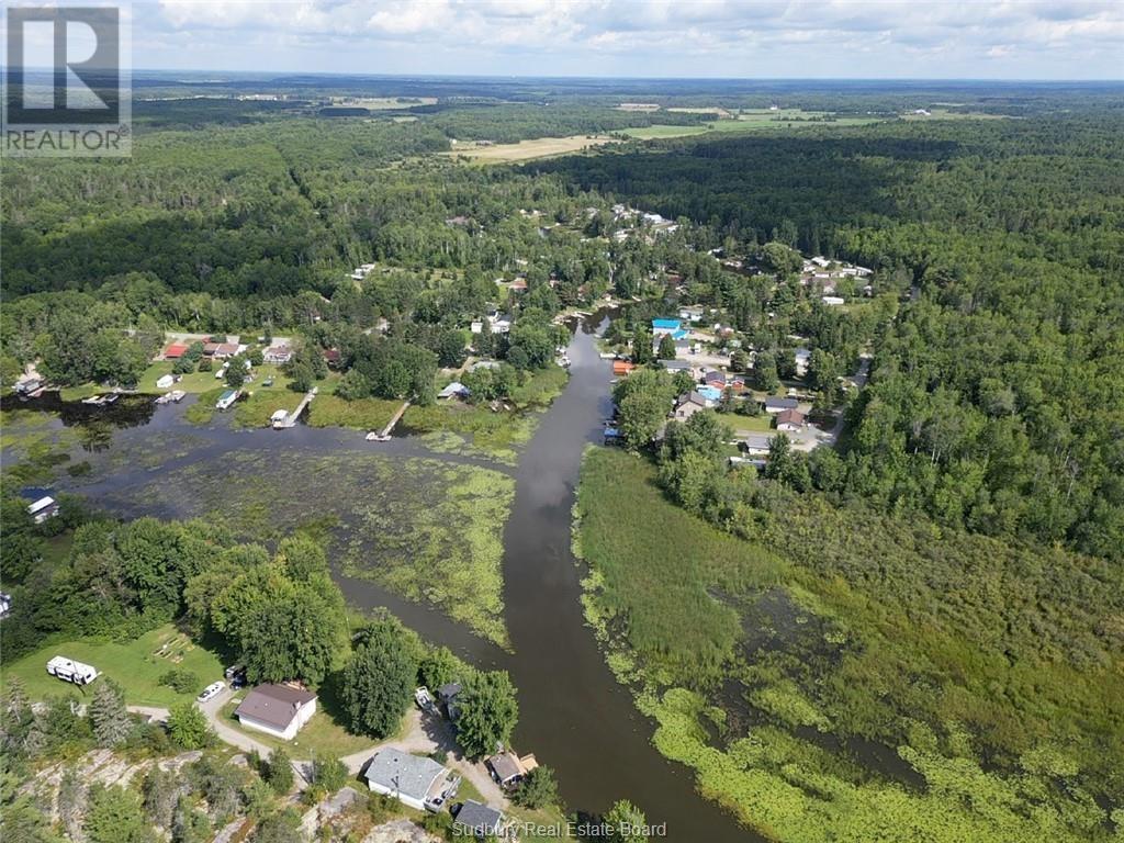 320 Clouthier Road - 17