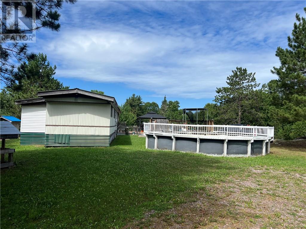 320 Clouthier Road - 19