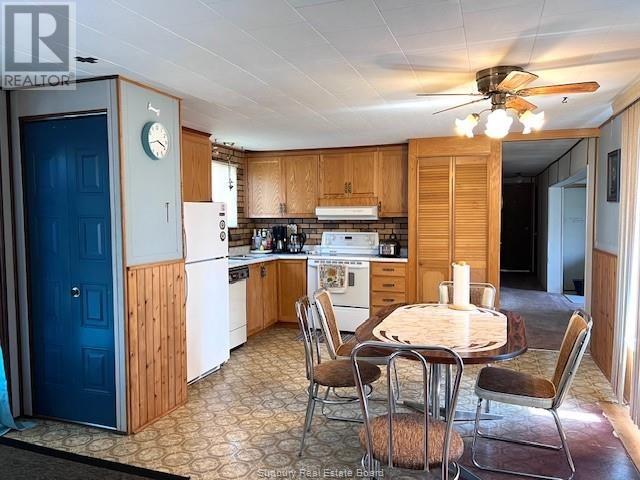 320 Clouthier Road - 4