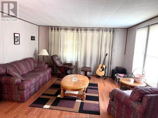 320 Clouthier Road - 6