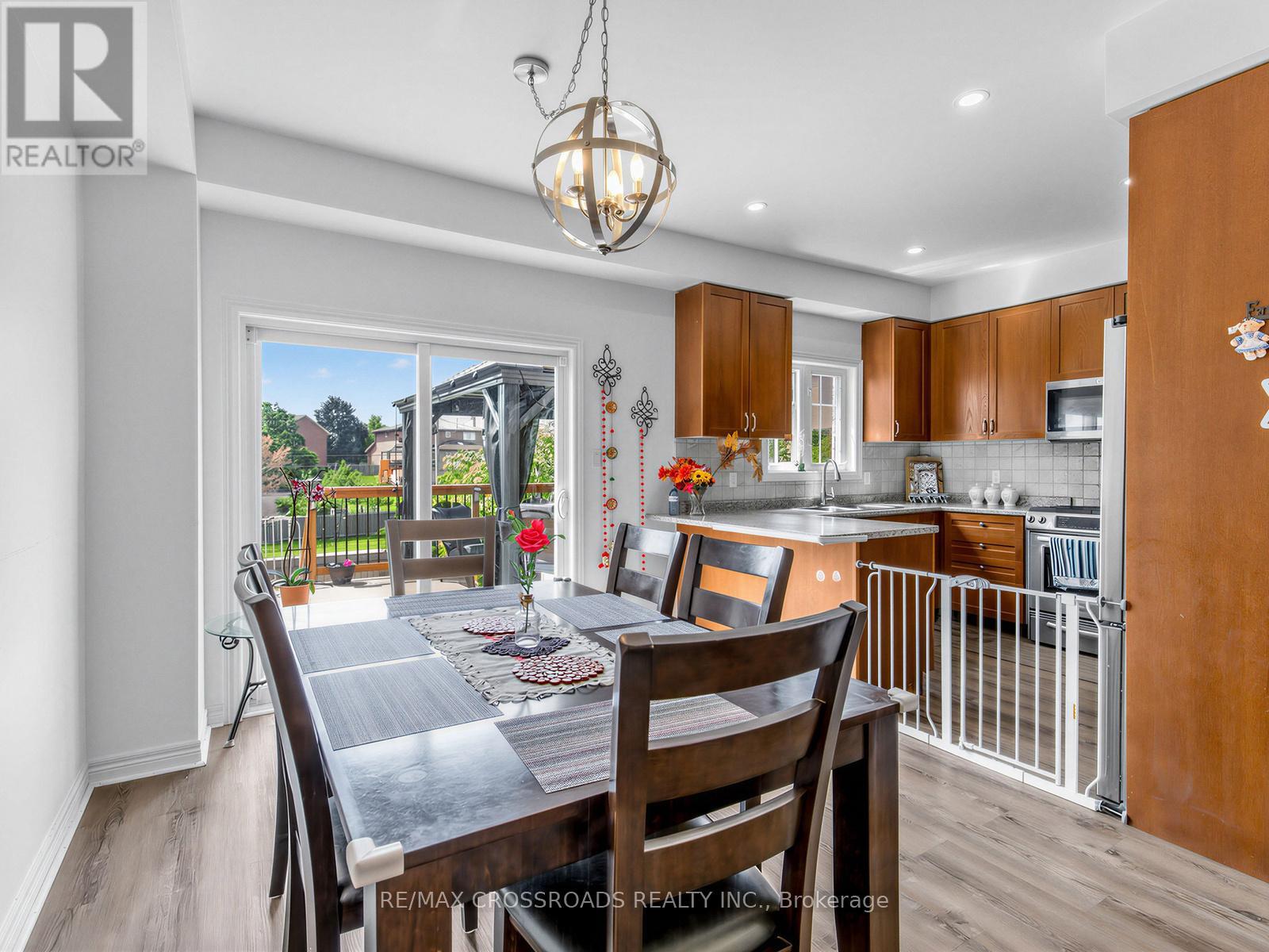 23 WORTHVIEW DRIVE S - 11