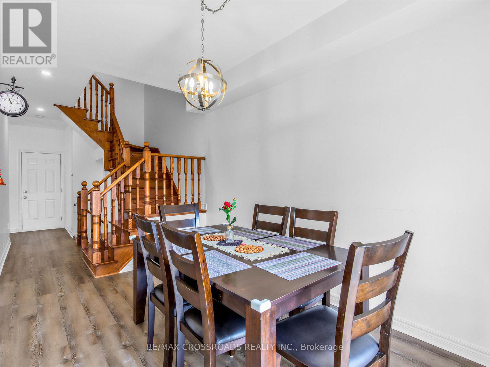 23 WORTHVIEW DRIVE S - 12