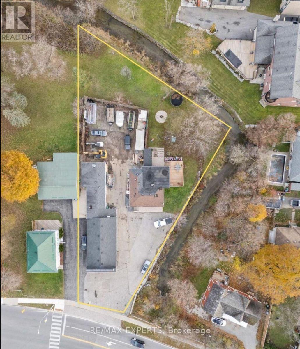 142 KING STREET E - 1
