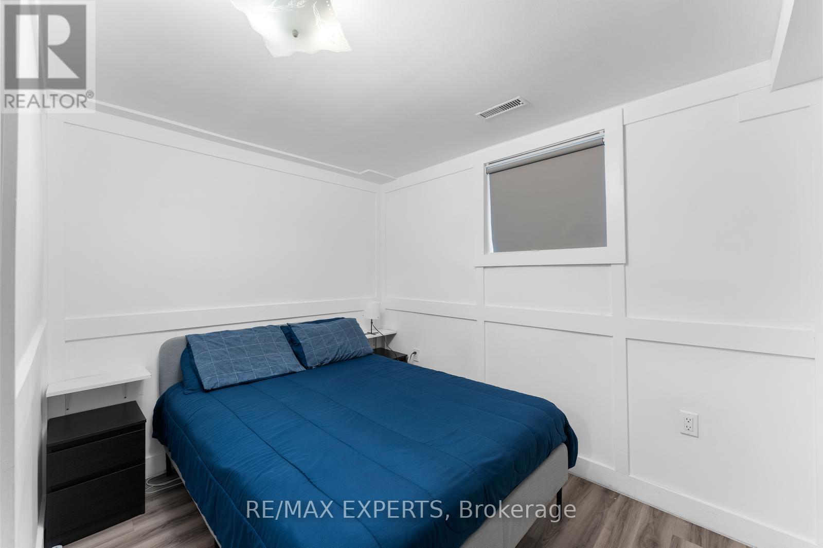 142 KING STREET E - 23