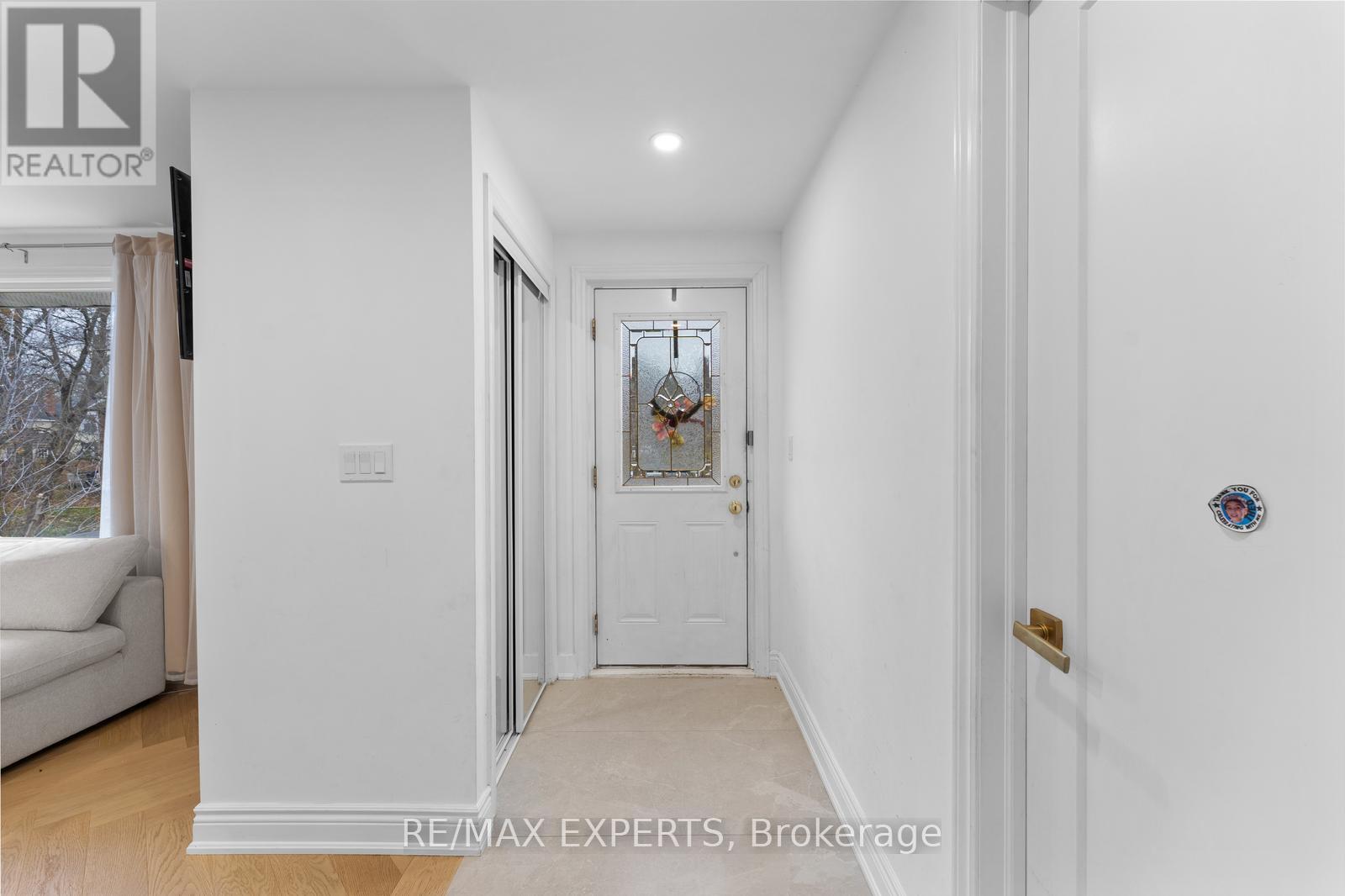 142 KING STREET E - 4