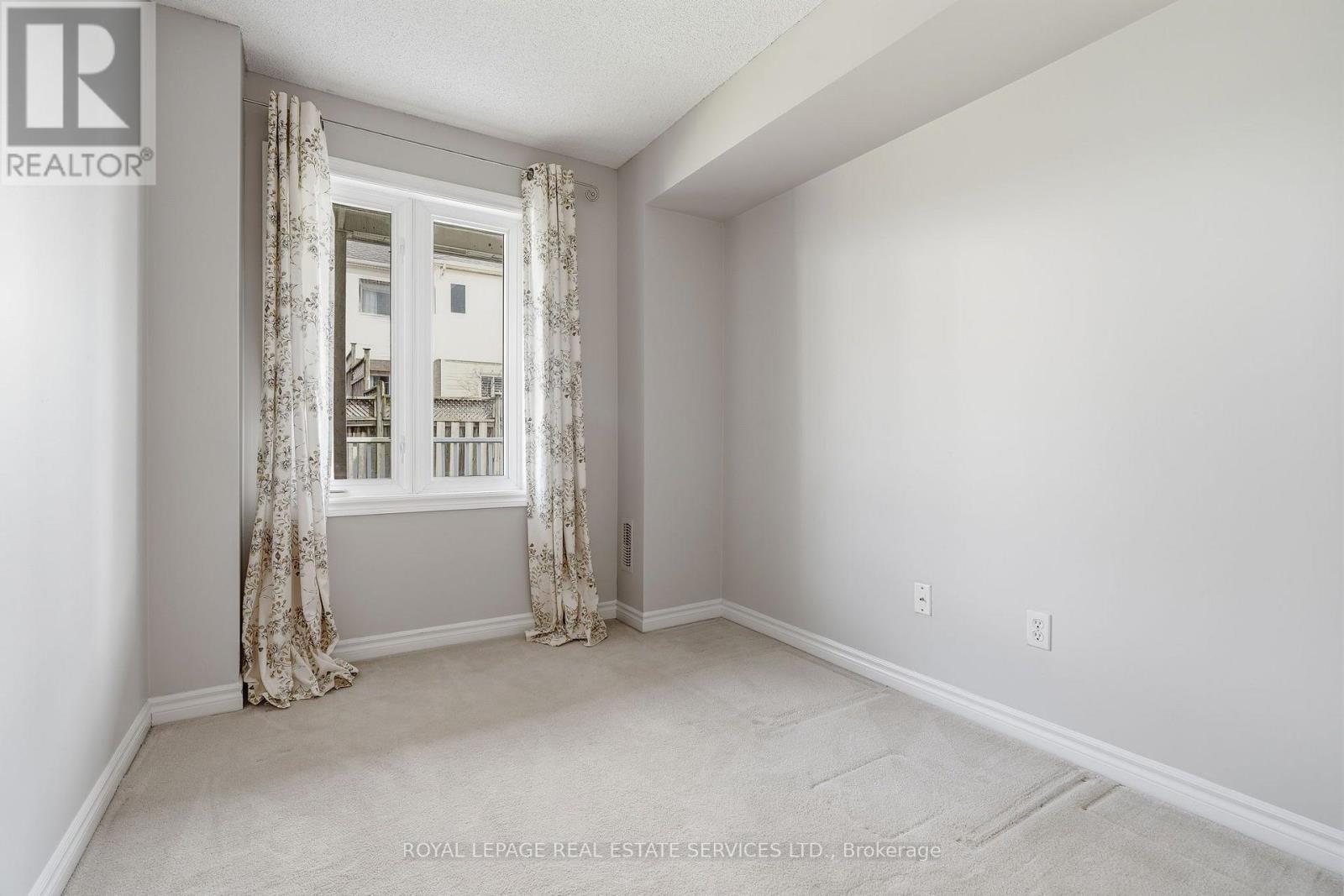 203-1701 LAMPMAN AVENUE - 24