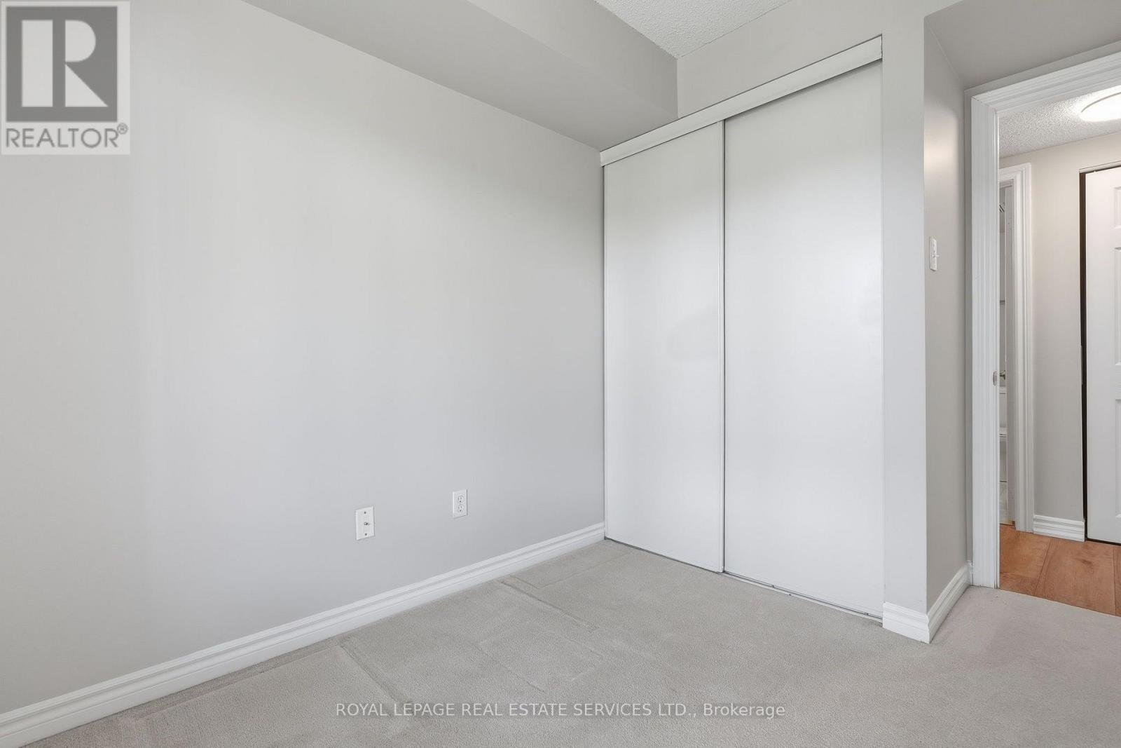 203-1701 LAMPMAN AVENUE - 25
