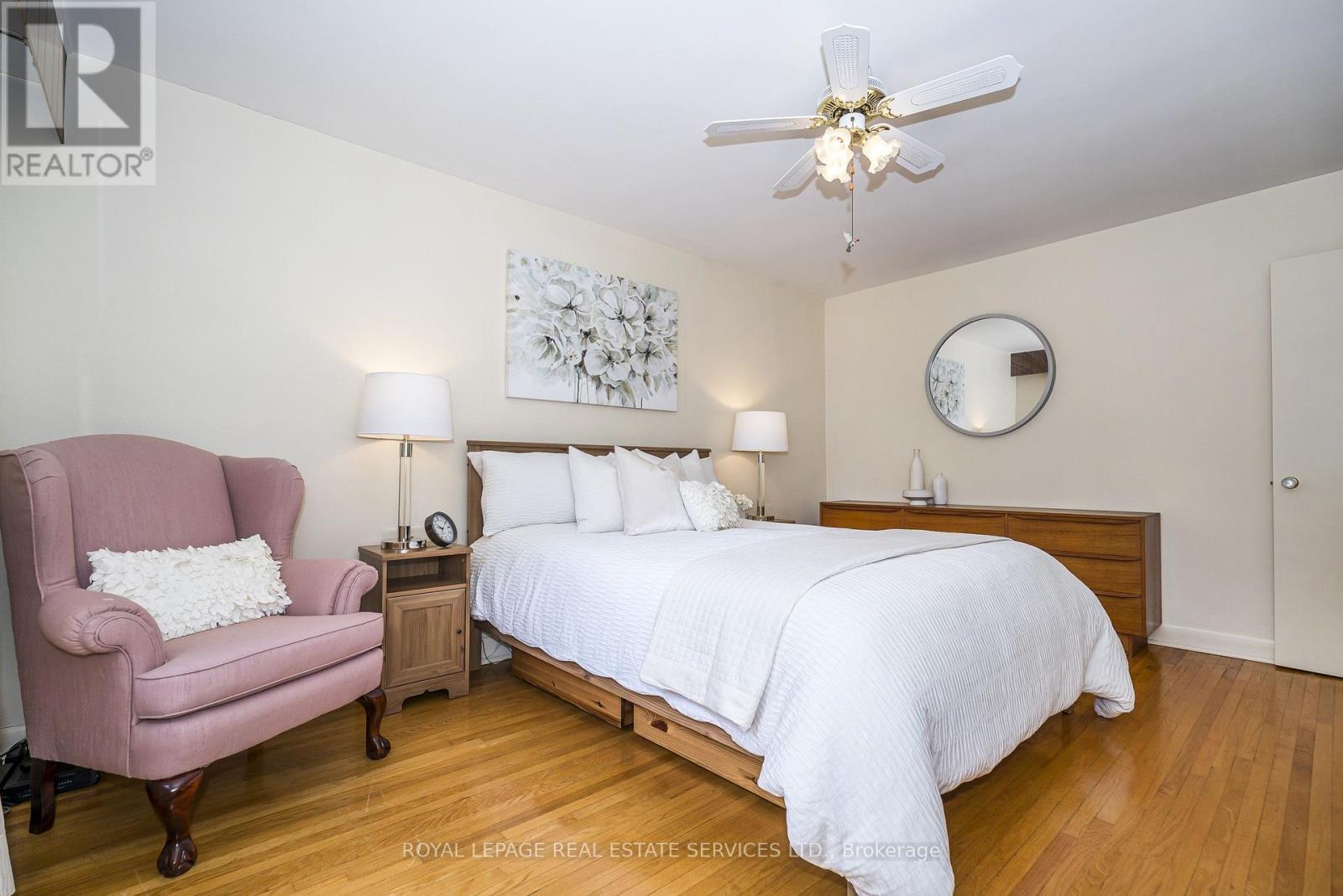 8 BURWOOD ROAD - 10