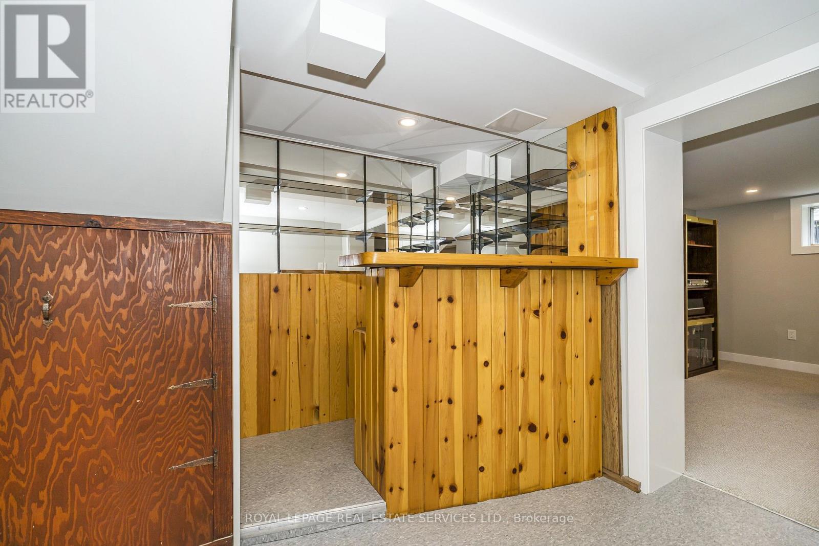 8 BURWOOD ROAD - 17