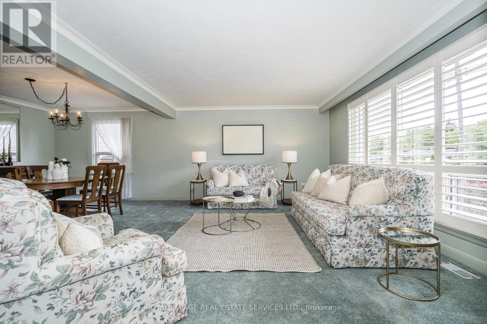 8 BURWOOD ROAD - 2