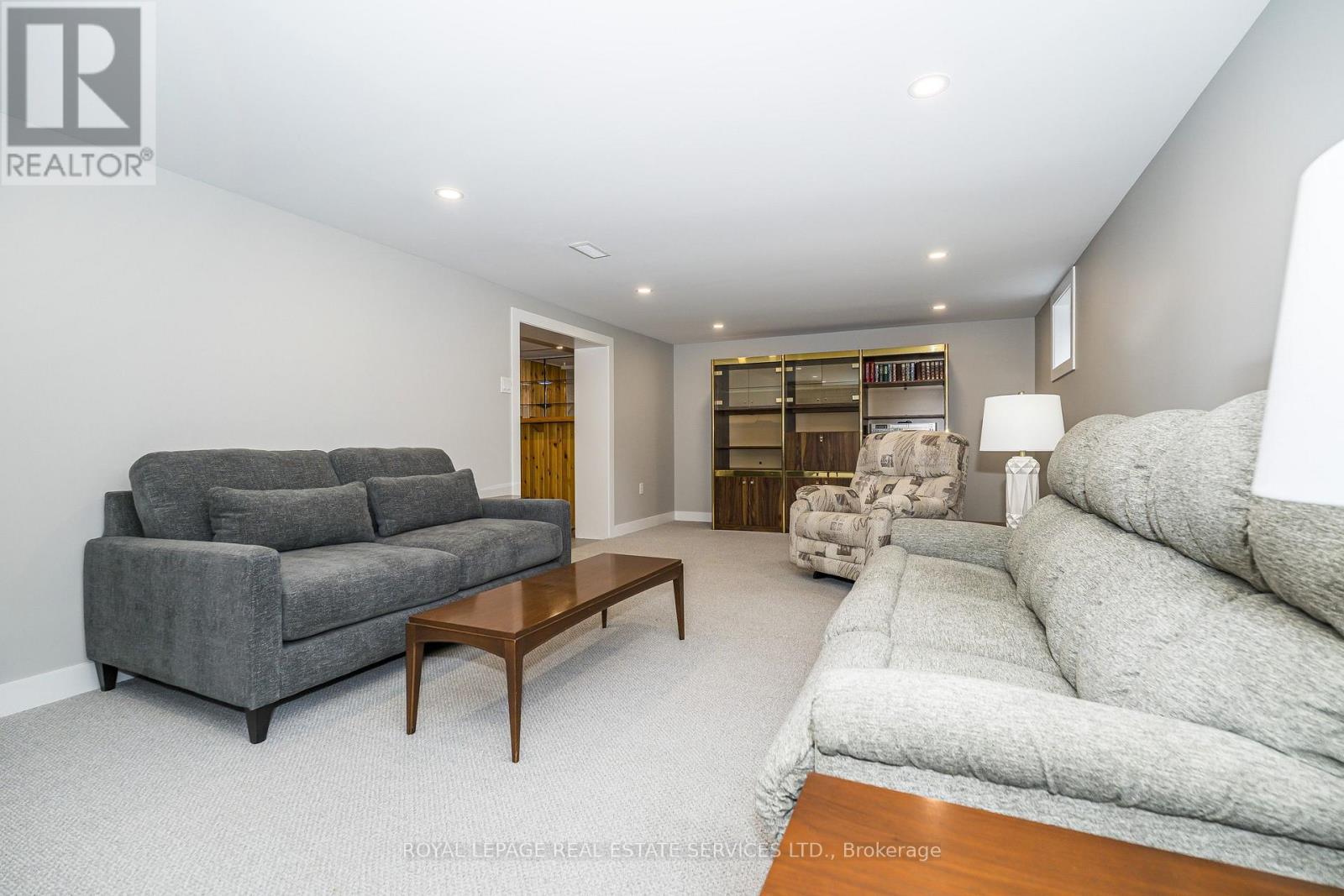 8 BURWOOD ROAD - 20