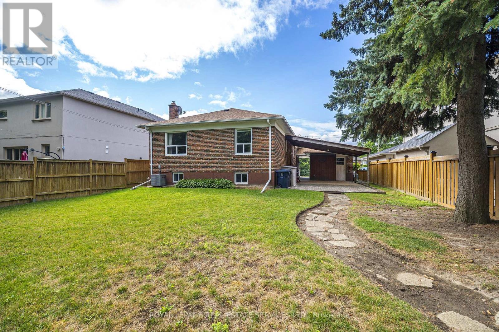 8 BURWOOD ROAD - 26