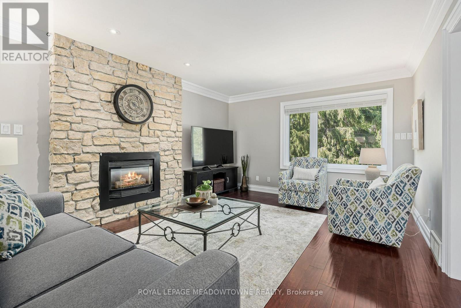 33 HESLOP COURT - 15