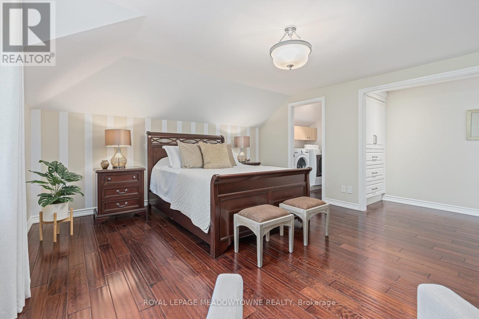 33 HESLOP COURT - 21
