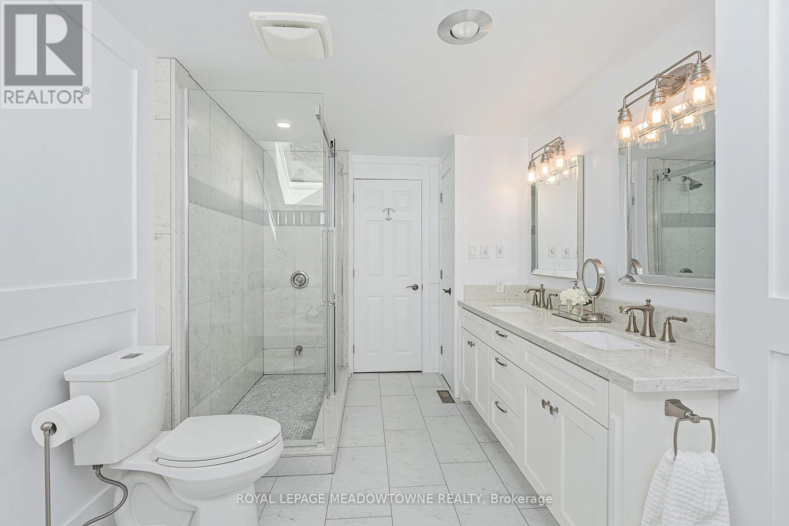 33 HESLOP COURT - 24