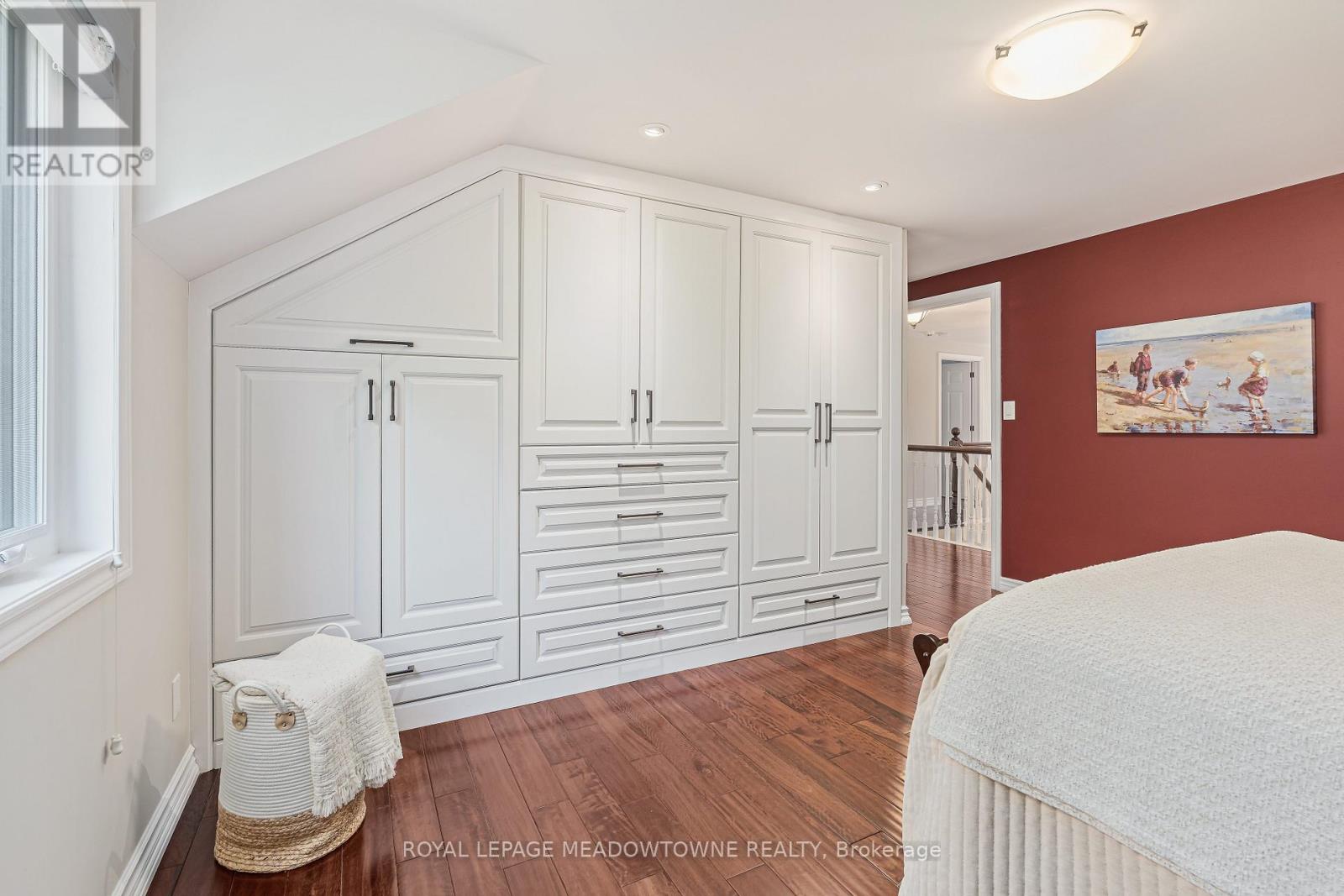 33 HESLOP COURT - 28
