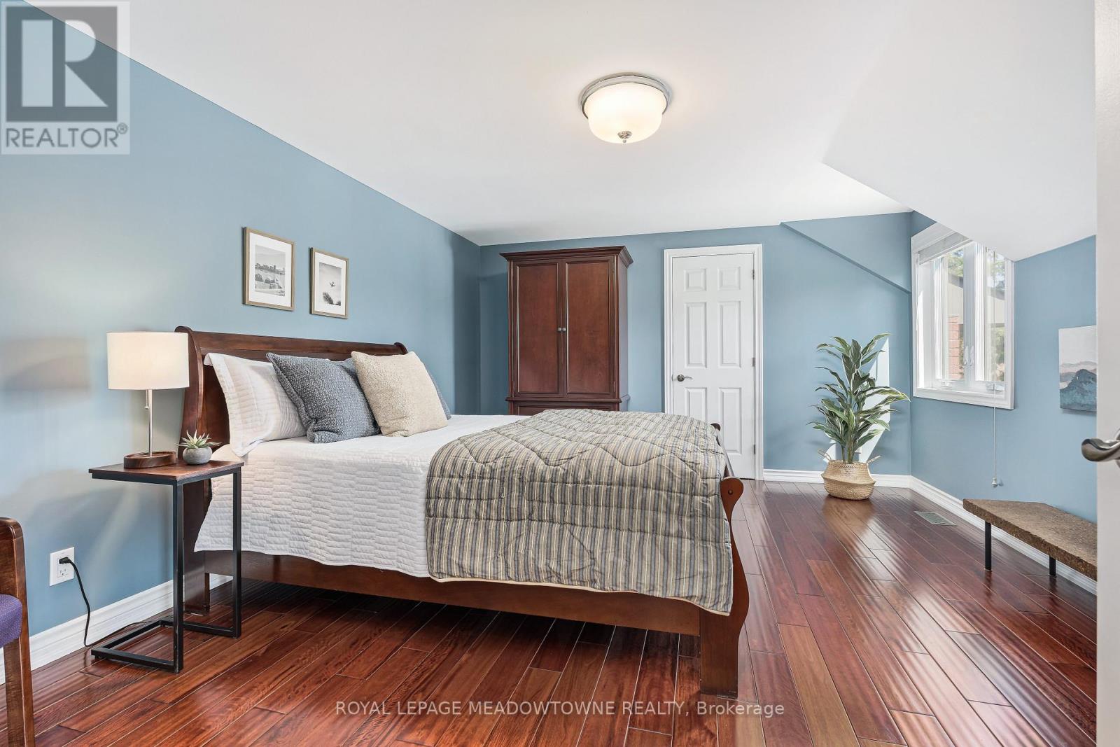 33 HESLOP COURT - 29
