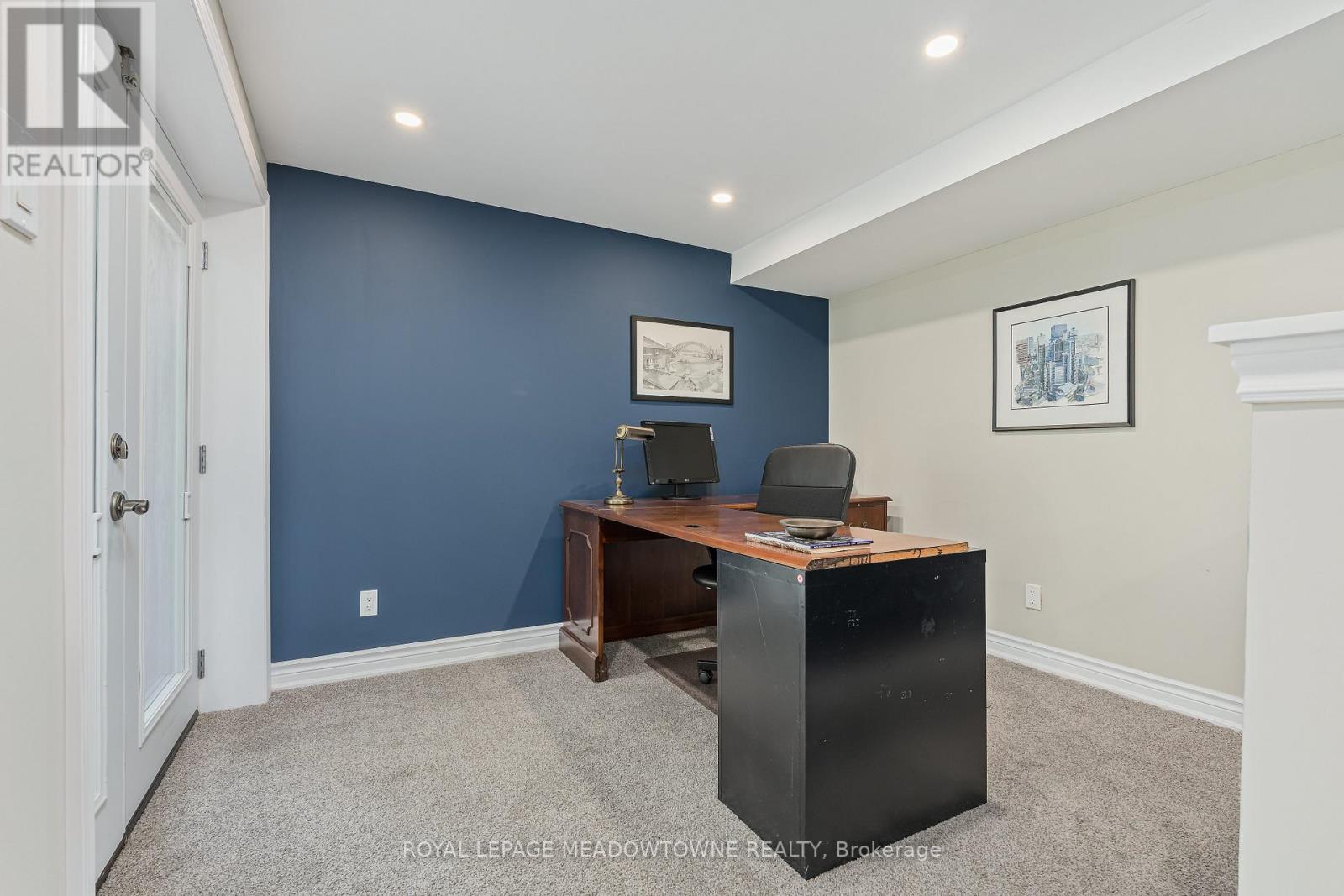33 HESLOP COURT - 37