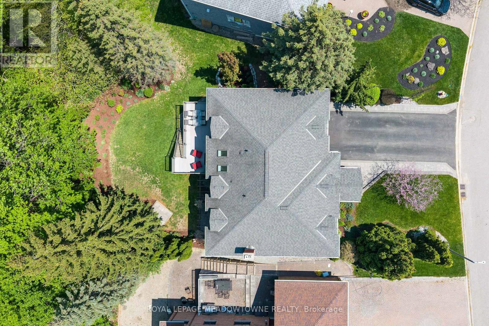 33 HESLOP COURT - 40