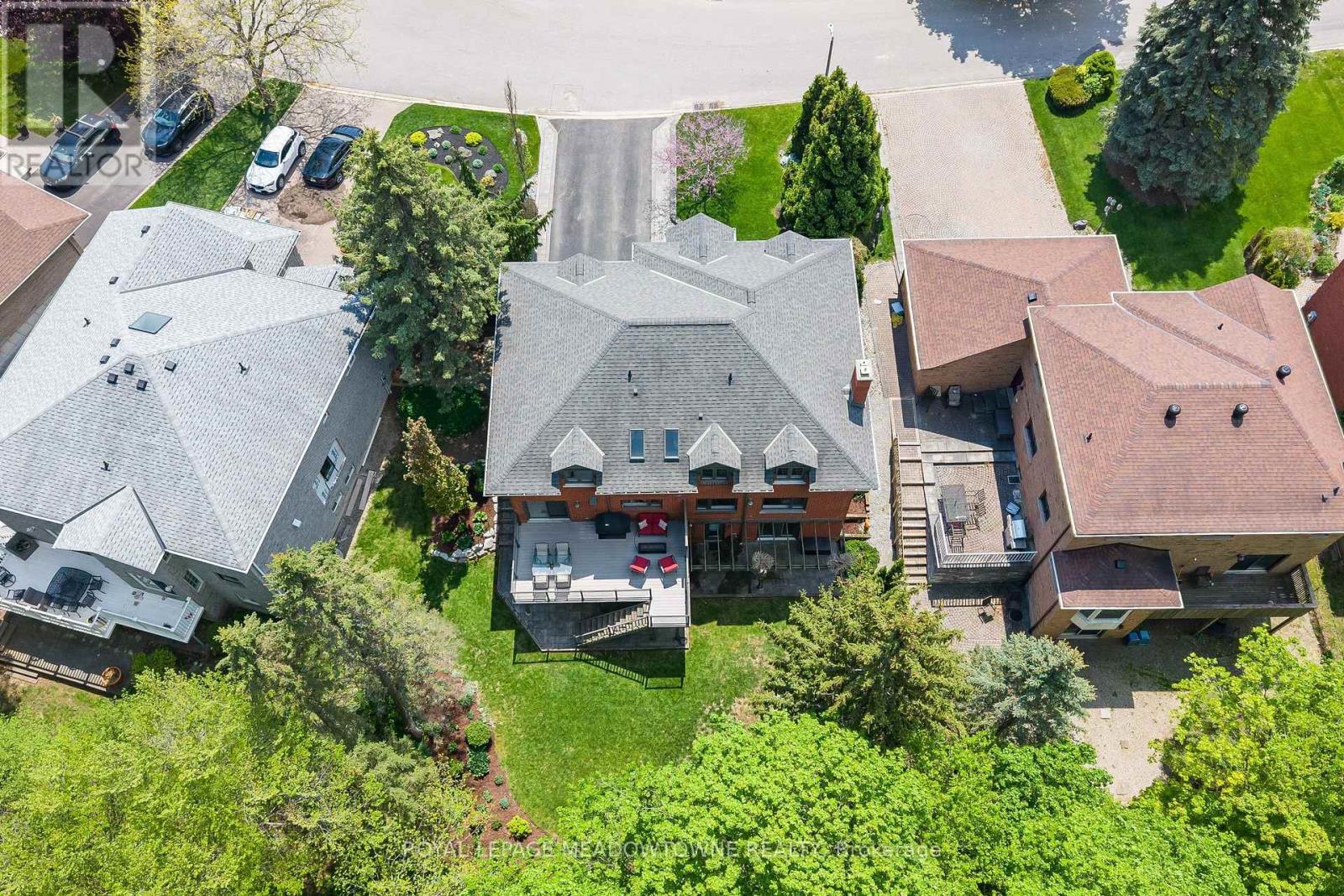 33 HESLOP COURT - 47