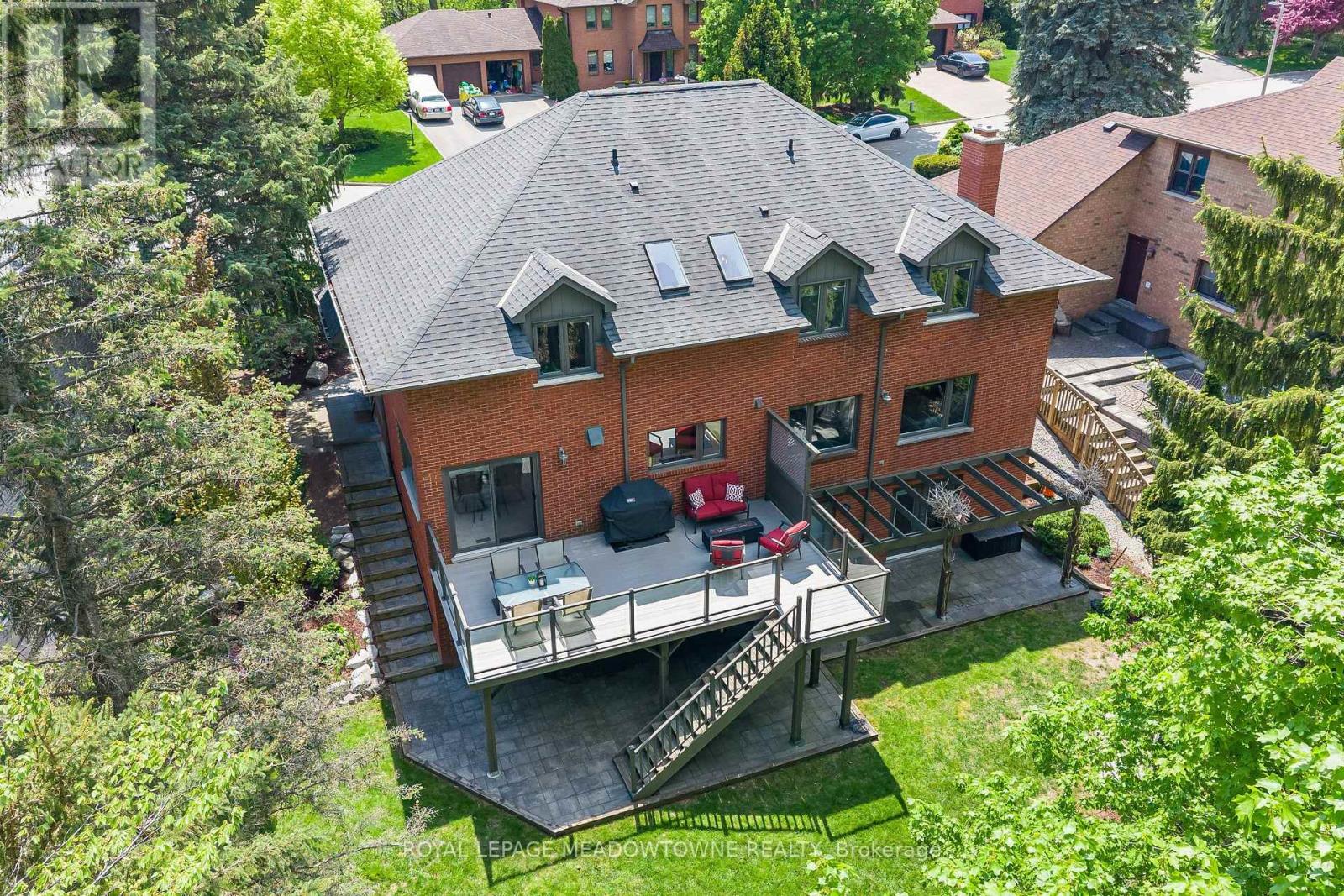 33 HESLOP COURT - 50