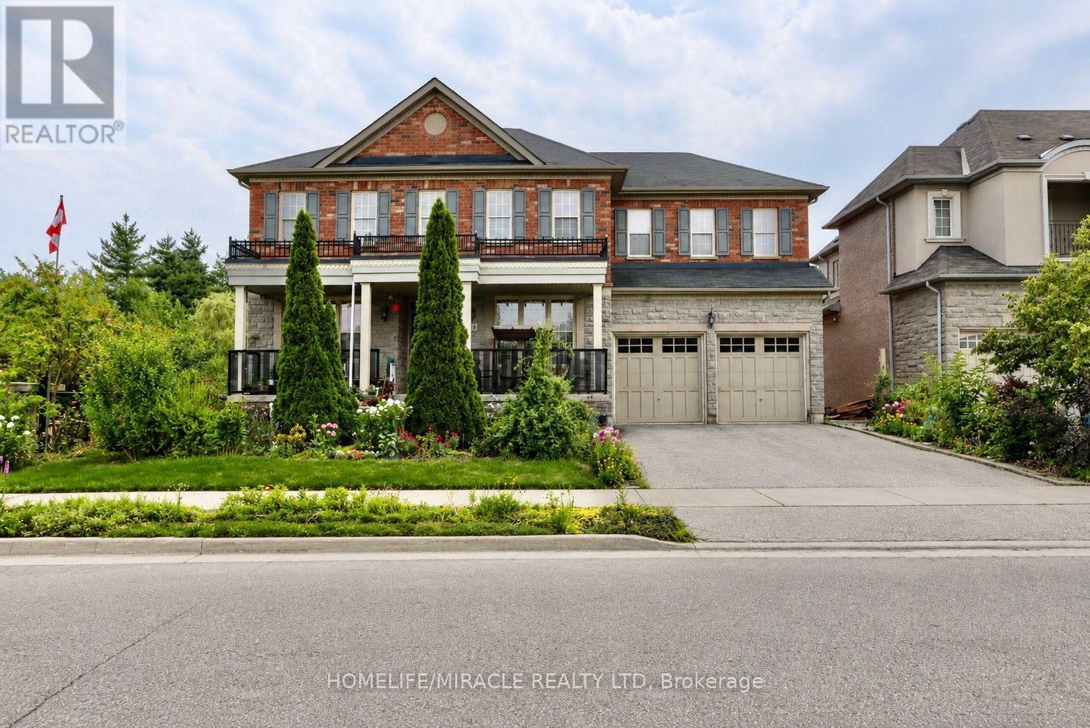 114 BLOOMSBURY AVENUE - 1