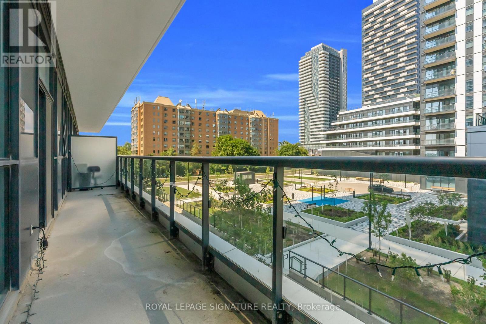 #218 35 WATERGARDEN DRIVE - Image 25