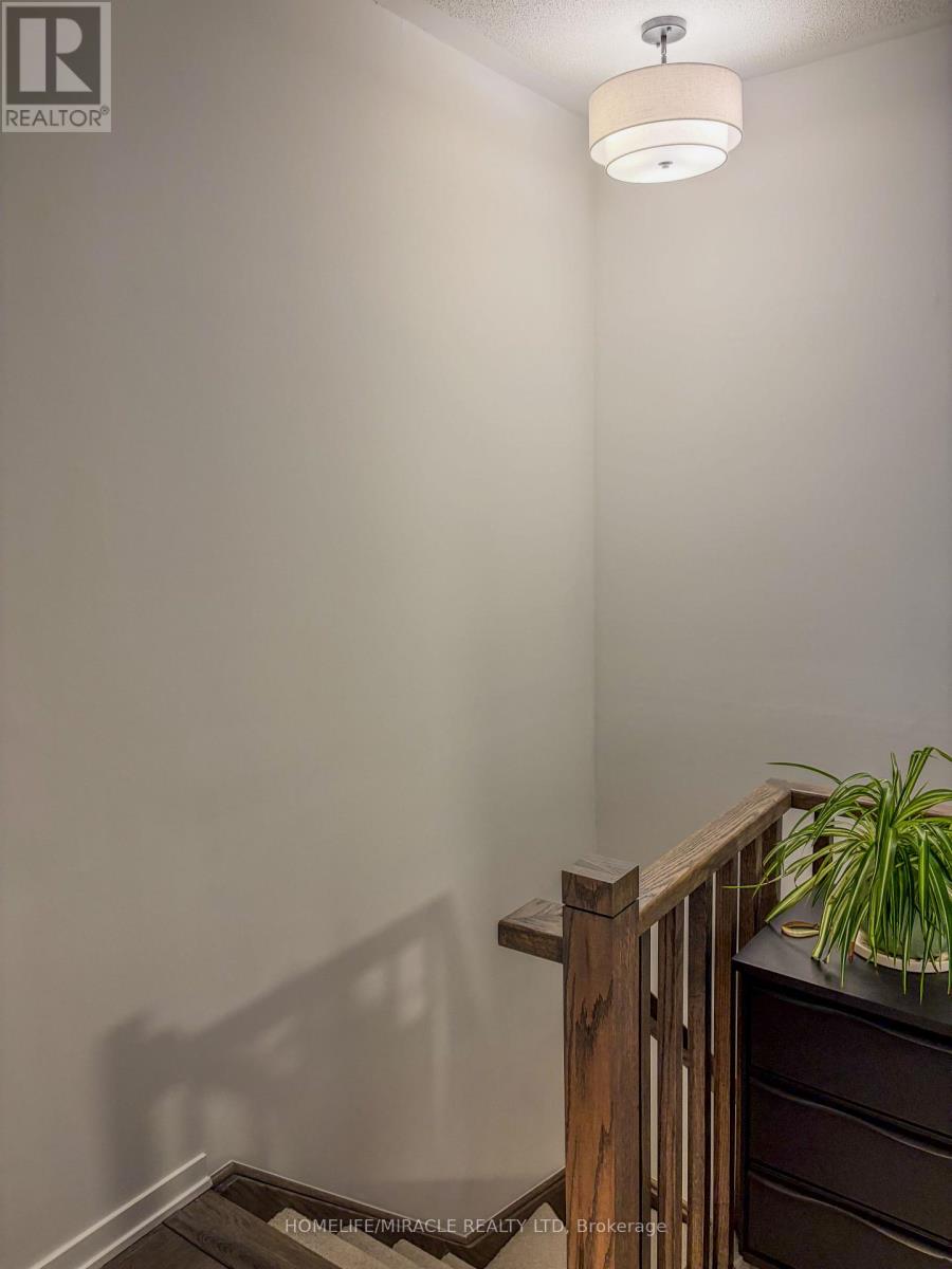 #87 20 WILLIAM JACKSON WAY - 21