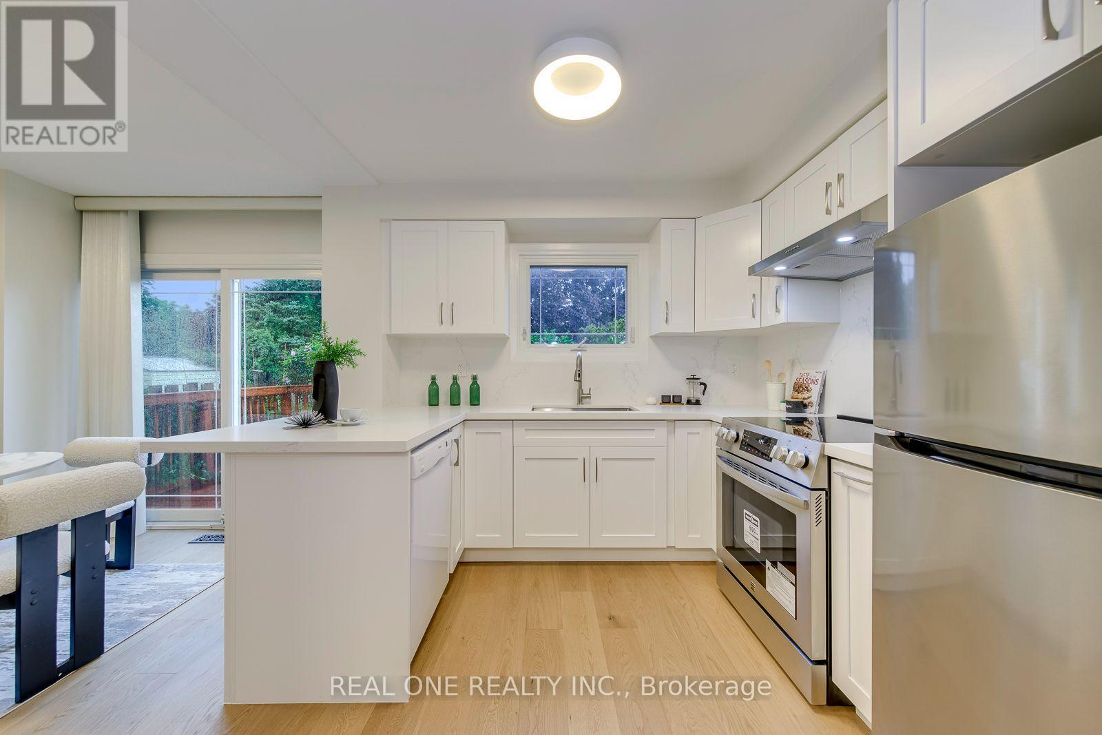 741 QUEENSBRIDGE DRIVE - Image 10