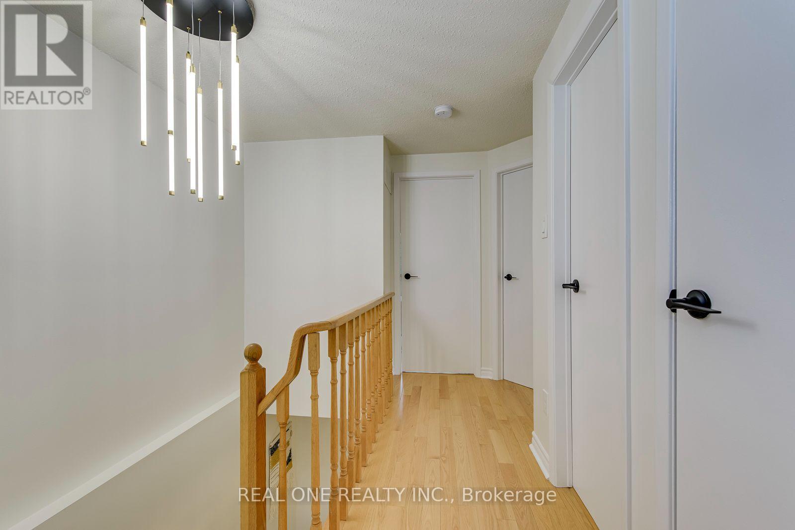 741 QUEENSBRIDGE DRIVE - Image 18
