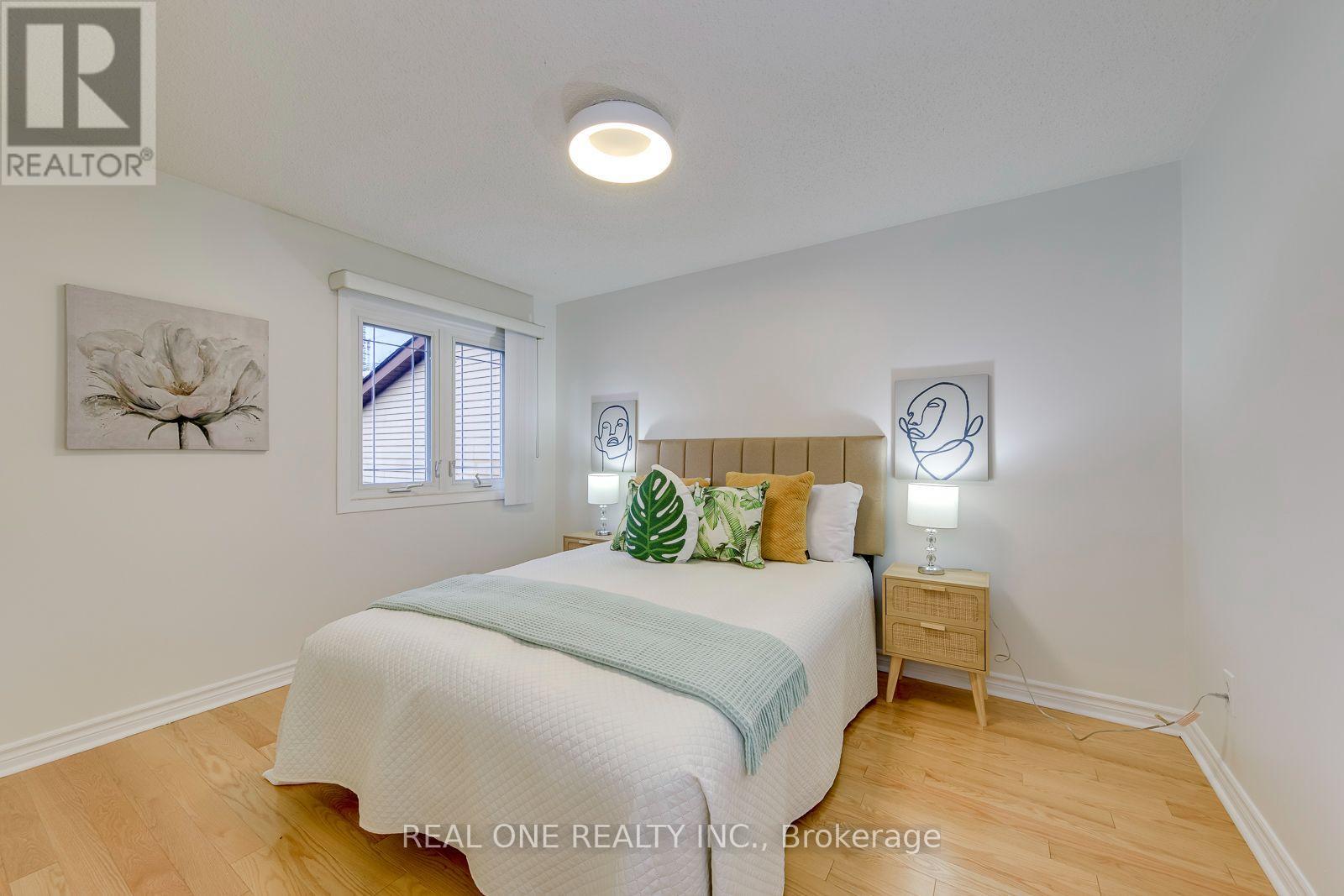 741 QUEENSBRIDGE DRIVE - Image 22