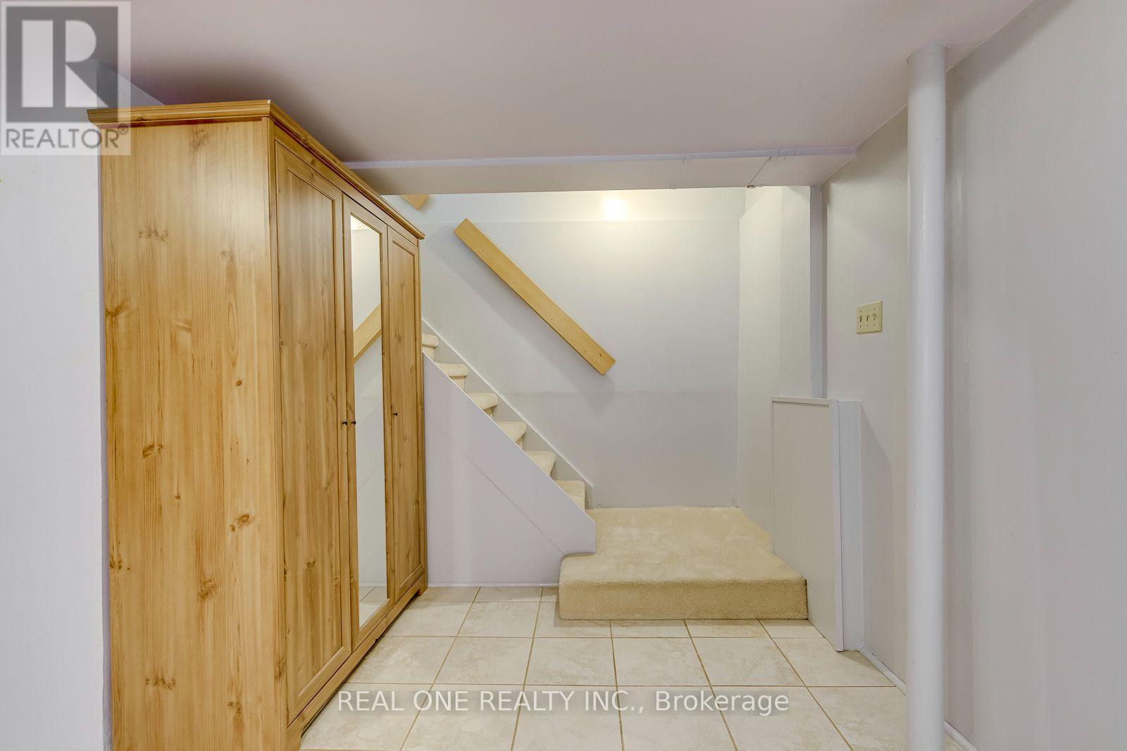 741 QUEENSBRIDGE DRIVE - Image 28