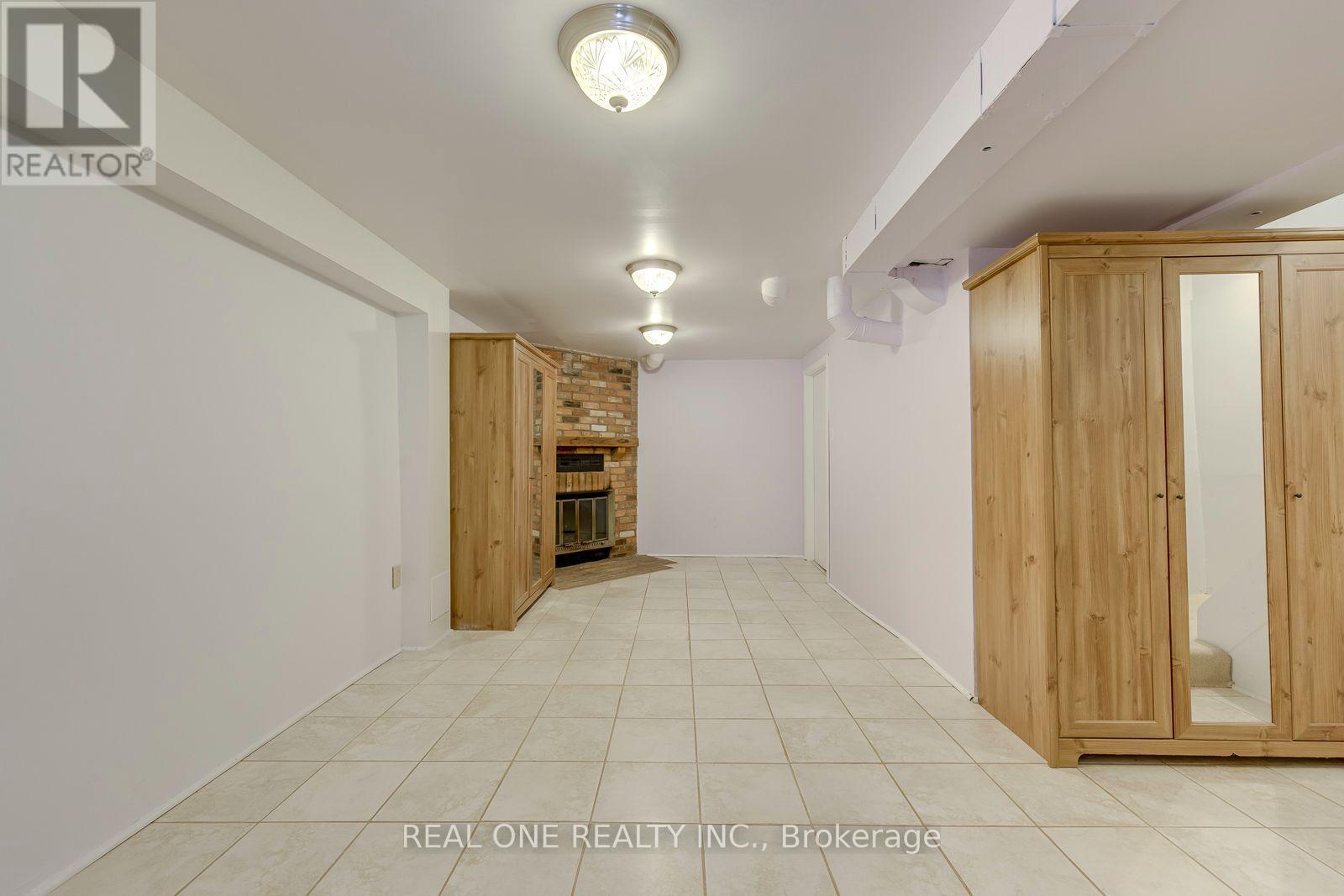 741 QUEENSBRIDGE DRIVE - Image 30