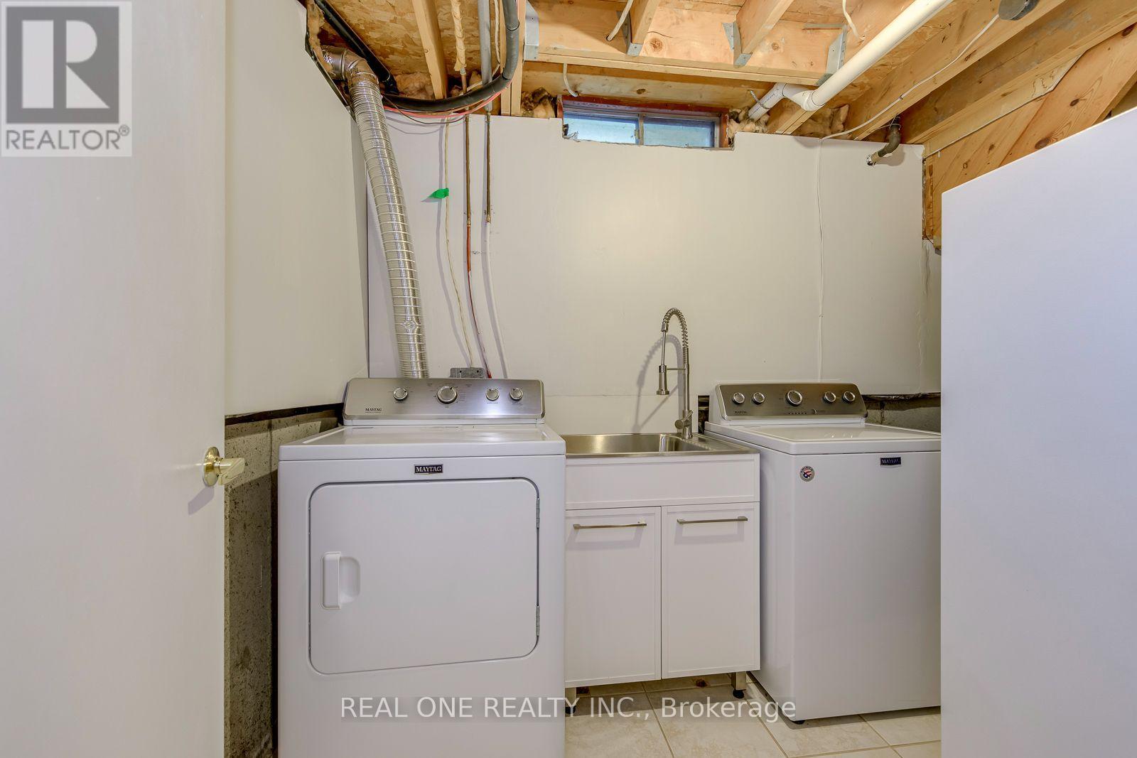 741 QUEENSBRIDGE DRIVE - Image 33