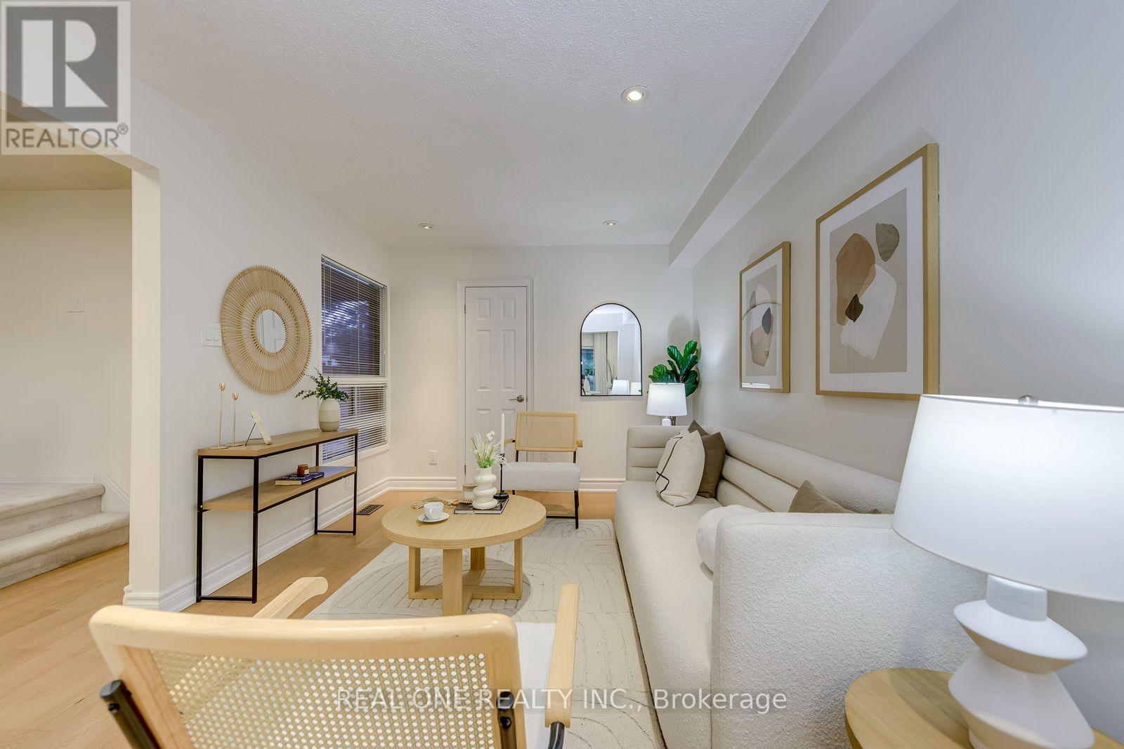 741 QUEENSBRIDGE DRIVE - Image 7