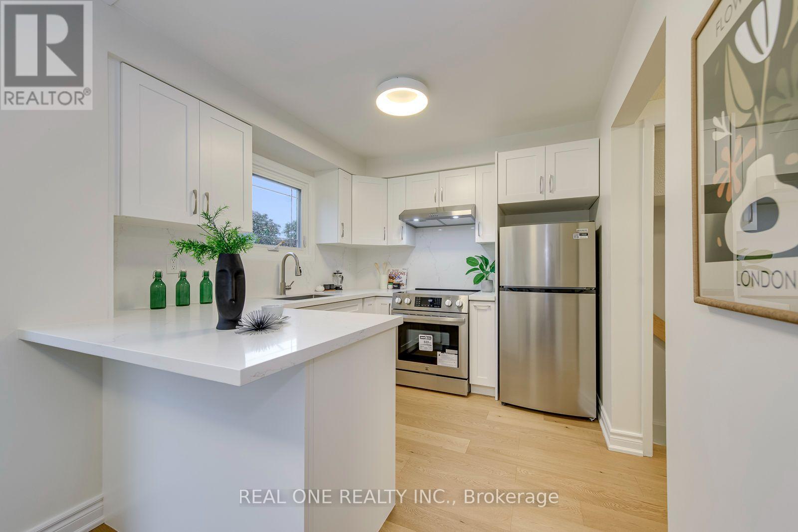 741 QUEENSBRIDGE DRIVE - Image 9