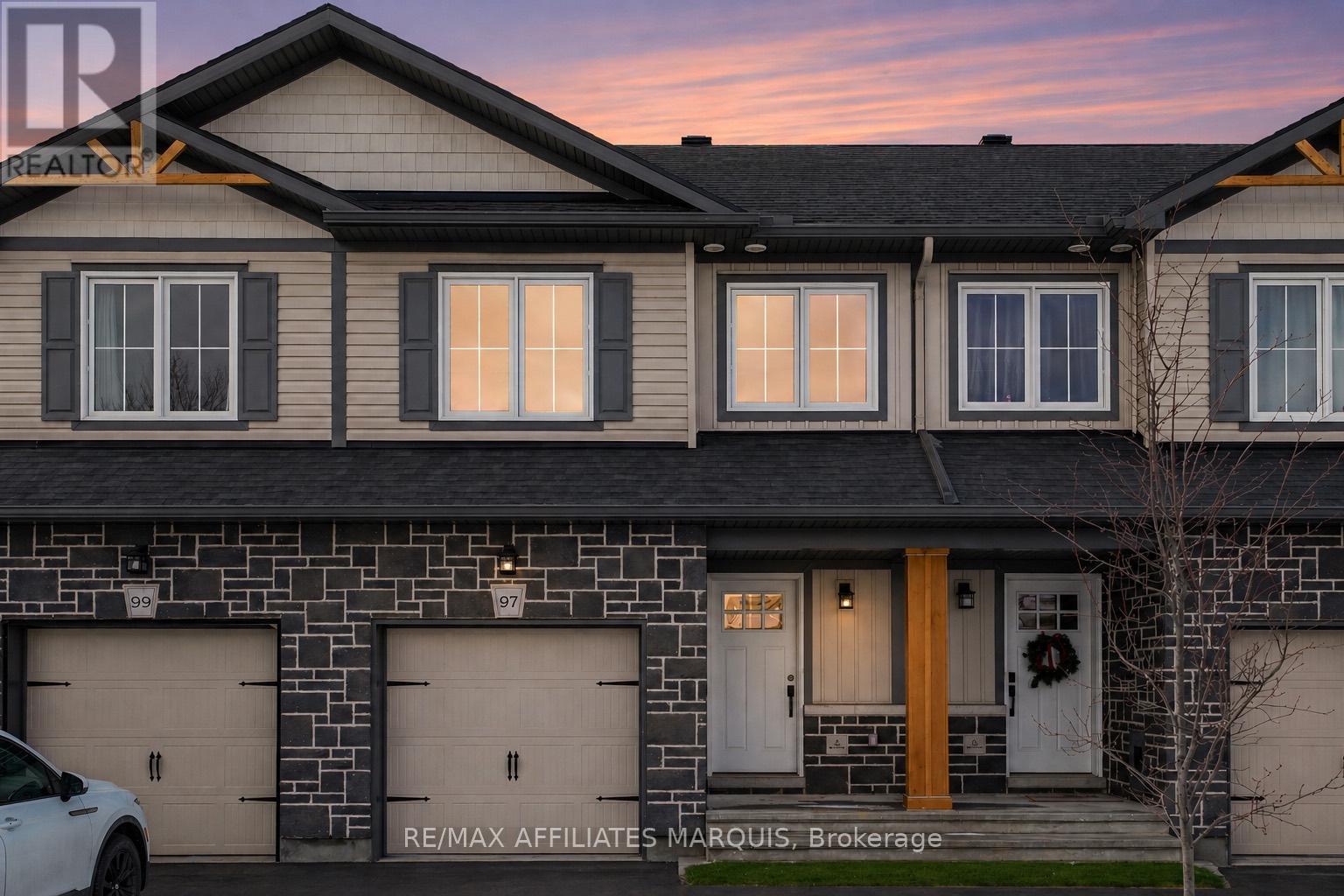 97 WHITCOMB CRESCENT - 1