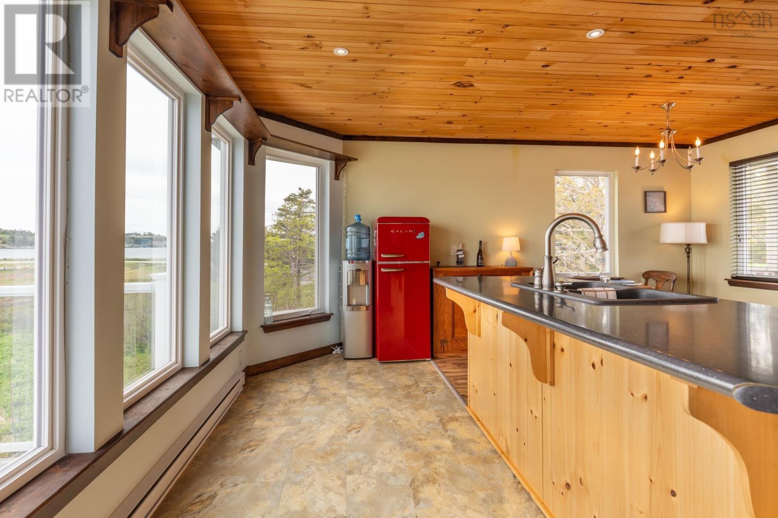 1501 Highway 304 - 14