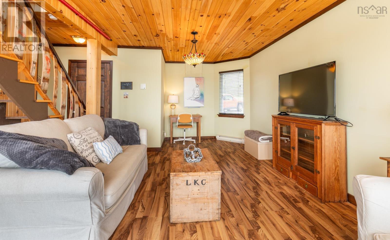 1501 Highway 304 - 16