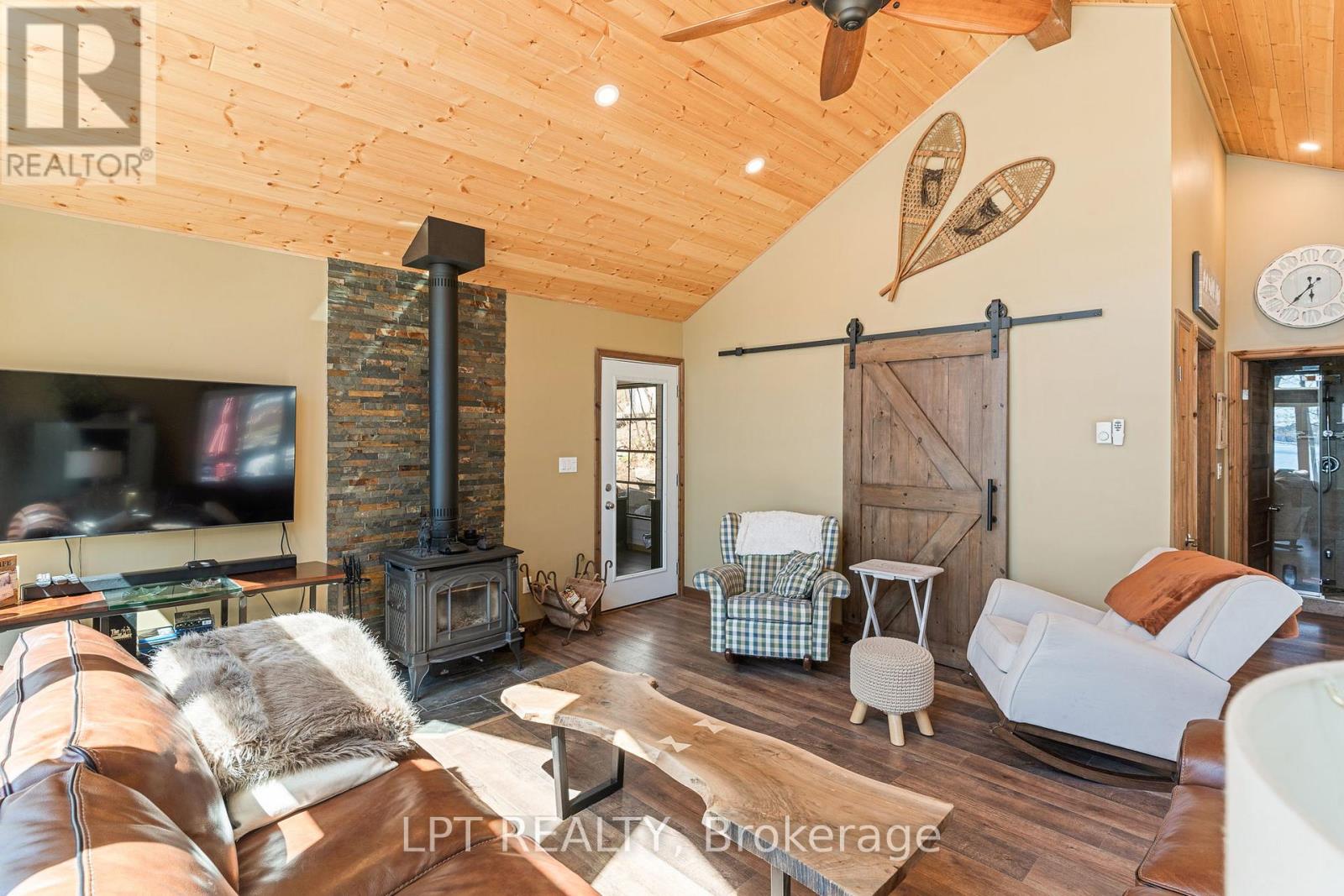 1369 HIPKISS DRIVE - 15