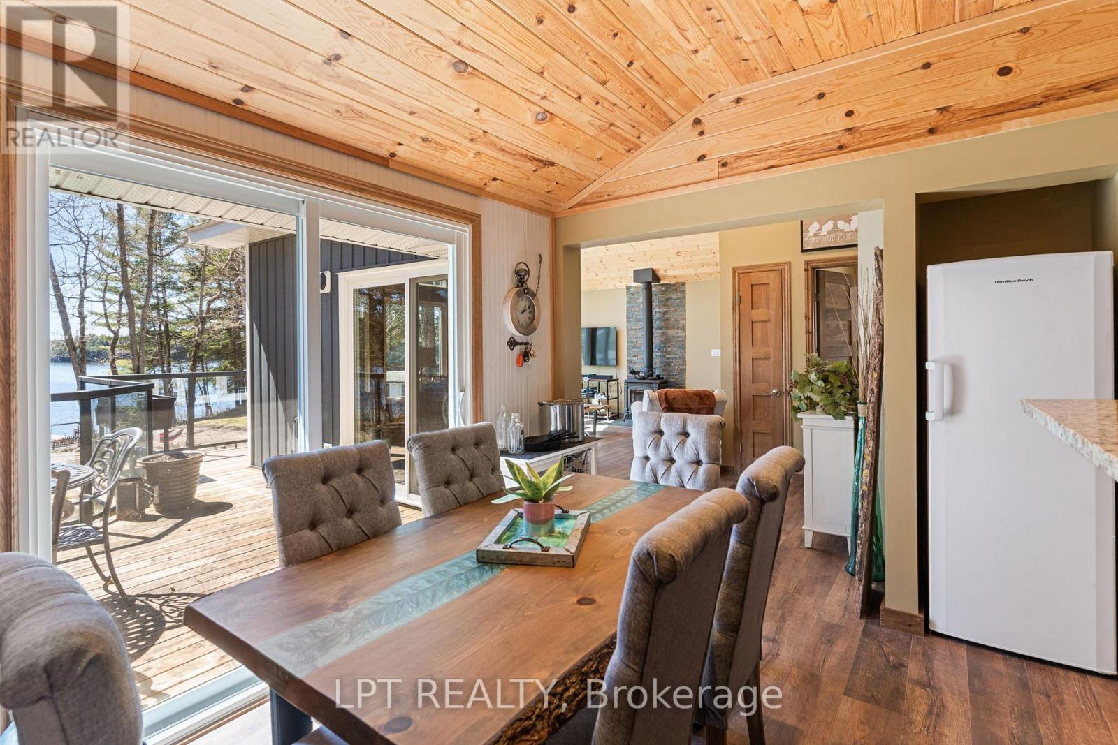 1369 HIPKISS DRIVE - 19