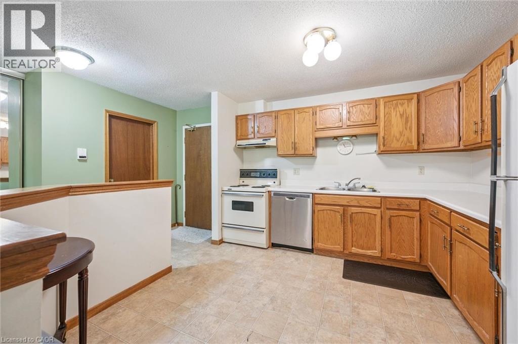 #105 4 ALBERT Street - Image 13
