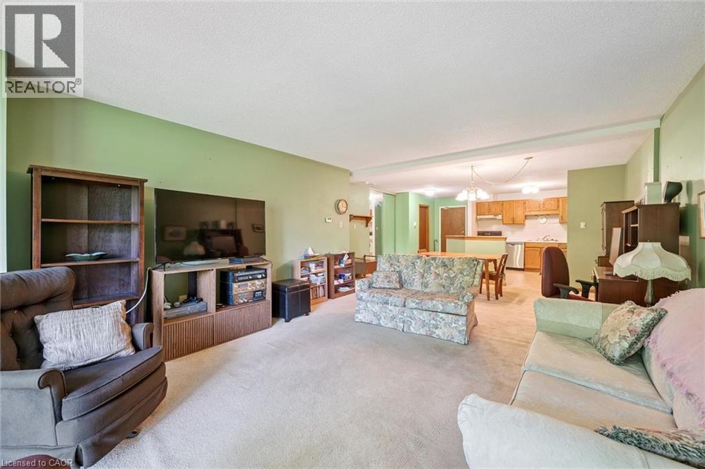 #105 4 ALBERT Street - Image 11