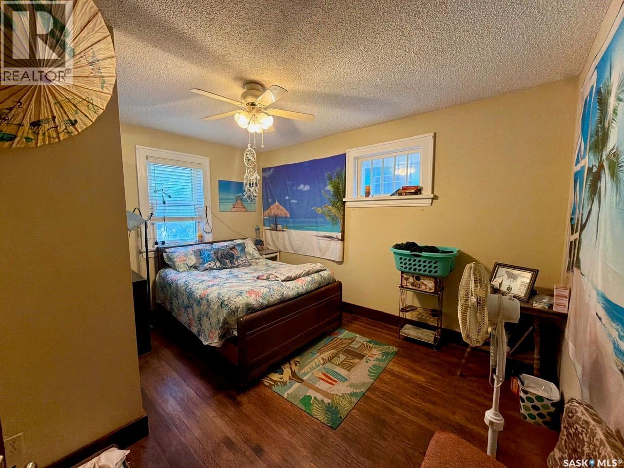 2341 ELPHINSTONE STREET - 13
