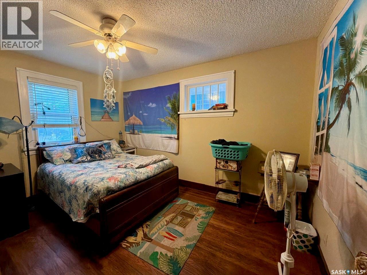 2341 ELPHINSTONE STREET - 14